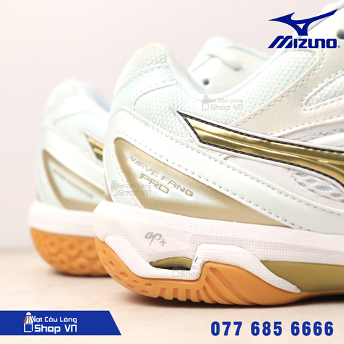 Gi&agrave;y cầu l&ocirc;ng mizuno 